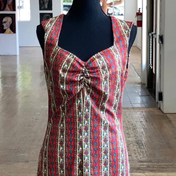 70s handcrafted polyester maxi dress - Picture 13 of 14